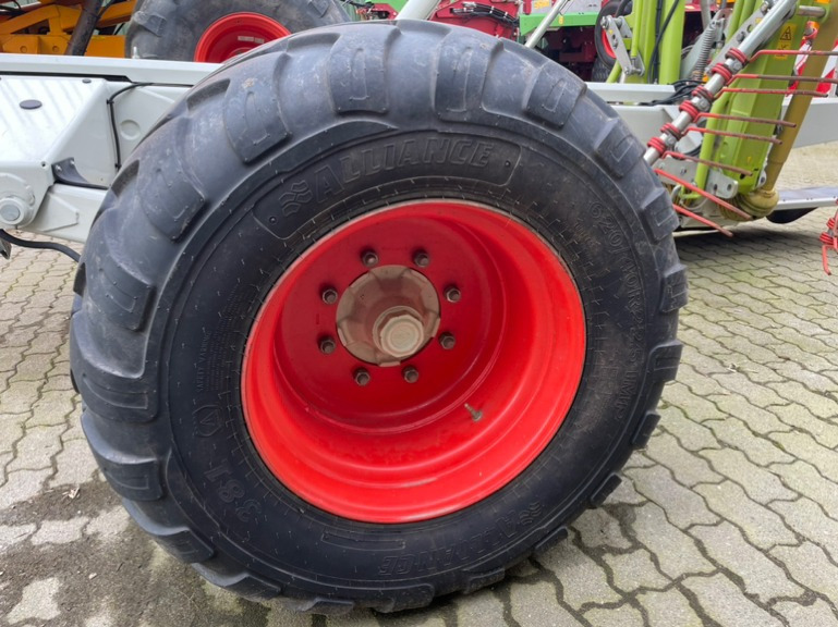 CLAAS Liner 3600 - 반전기/ 레이크 : 사진 3 CLAAS Liner 3600 - 반전기/ 레이크 : 사진 3
