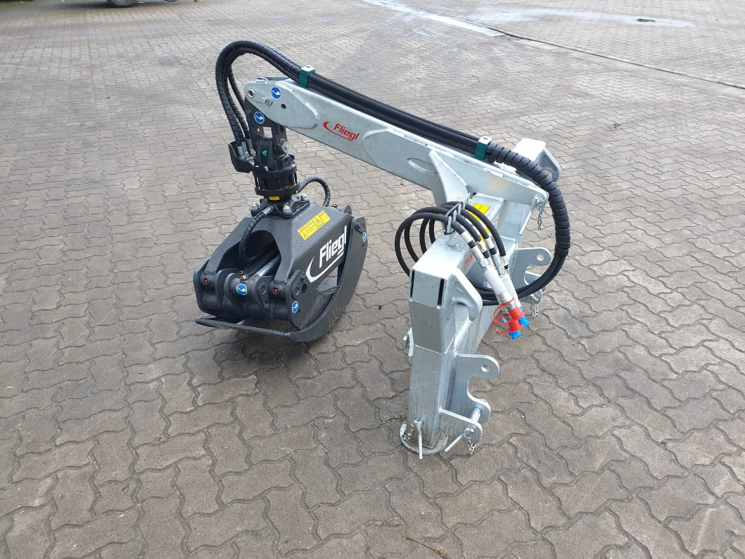 Fliegl RZ 185 COMBI PLUS - 산림용 장비 : 사진 2 Fliegl RZ 185 COMBI PLUS - 산림용 장비 : 사진 2
