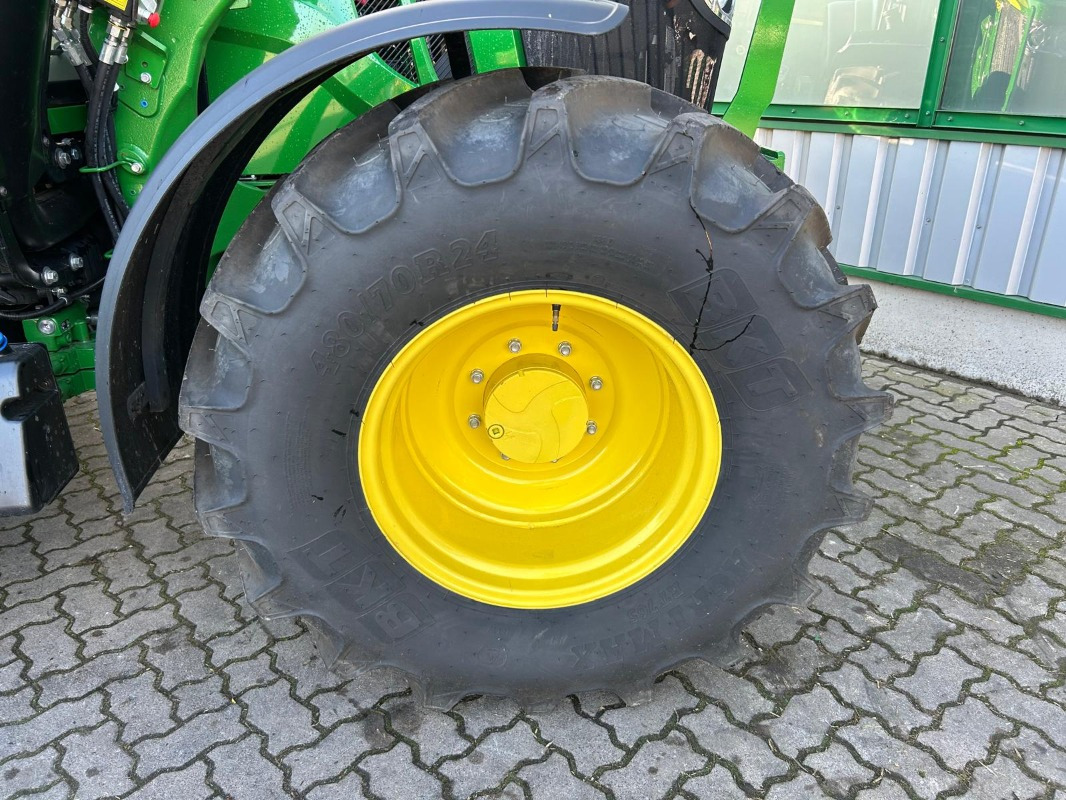 리스 John Deere 6090M **MIETRÜCKLÄUFER** John Deere 6090M **MIETRÜCKLÄUFER** : 사진 18