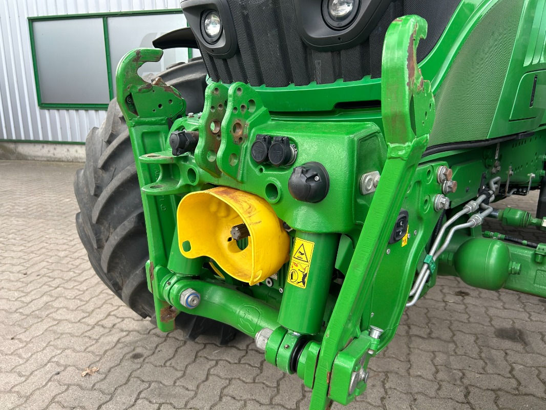 John Deere 6155R - 장궤형 트랙터 : 사진 5 John Deere 6155R - 장궤형 트랙터 : 사진 5