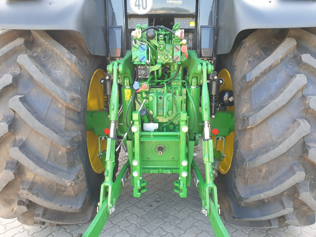 John Deere 6195M **MIETRÜCKLÄUFER** - 장궤형 트랙터 : 사진 4 John Deere 6195M **MIETRÜCKLÄUFER** - 장궤형 트랙터 : 사진 4