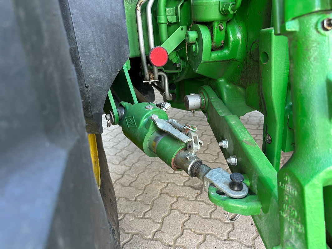 John Deere 6R 215 - 장궤형 트랙터 : 사진 5 John Deere 6R 215 - 장궤형 트랙터 : 사진 5