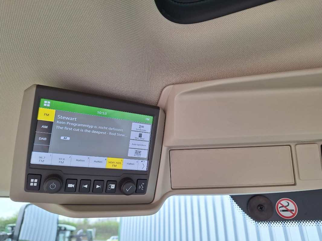 John Deere 6R 230 **MIETRÜCKLÄUFER** - 장궤형 트랙터 : 사진 3 John Deere 6R 230 **MIETRÜCKLÄUFER** - 장궤형 트랙터 : 사진 3