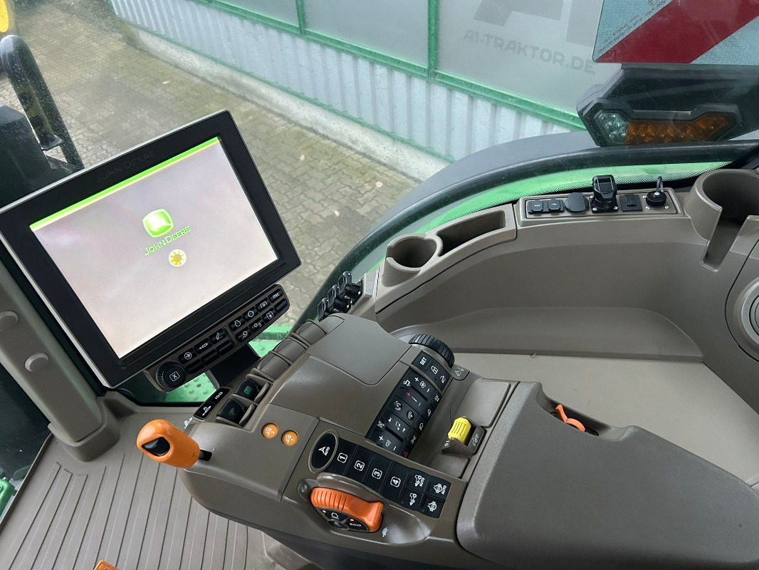 John Deere 7R 330 e23 - 장궤형 트랙터 : 사진 4 John Deere 7R 330 e23 - 장궤형 트랙터 : 사진 4