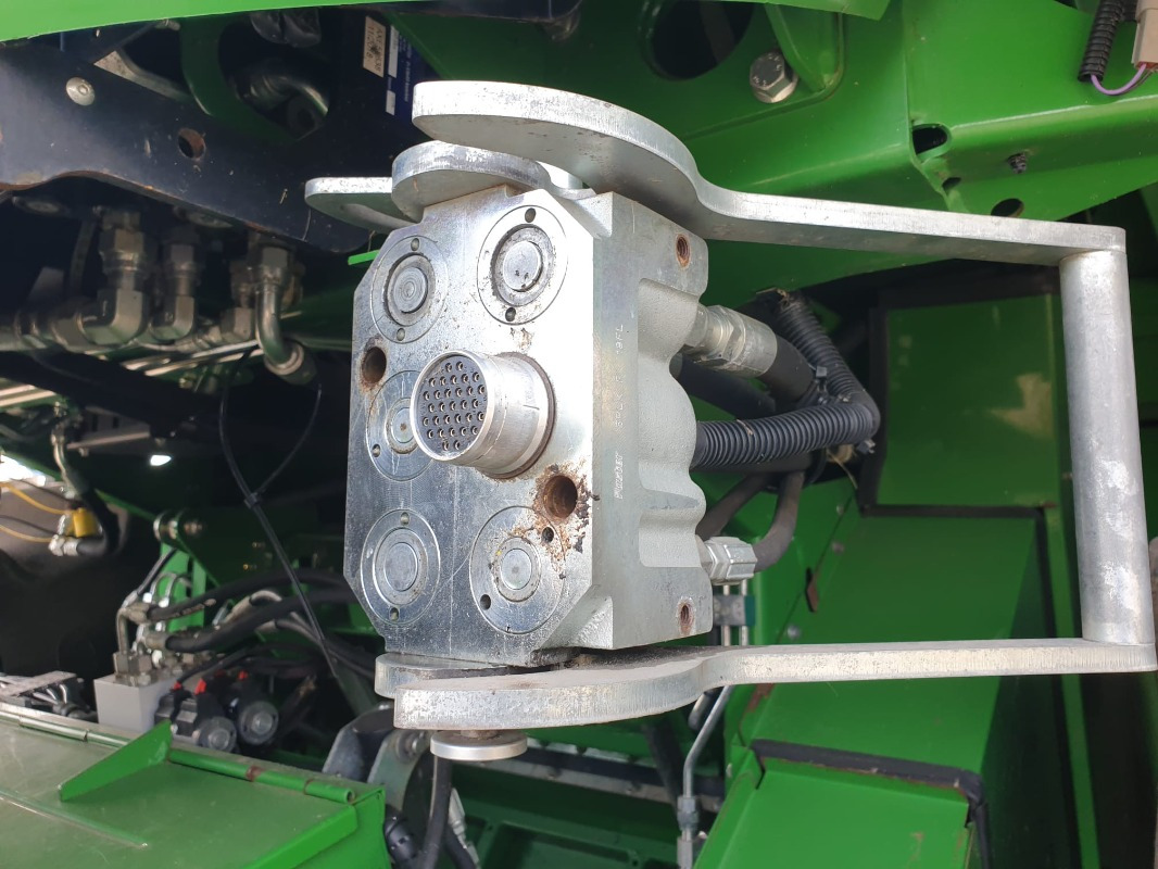 John Deere 8500 - 콤바인 수확기 : 사진 5 John Deere 8500 - 콤바인 수확기 : 사진 5