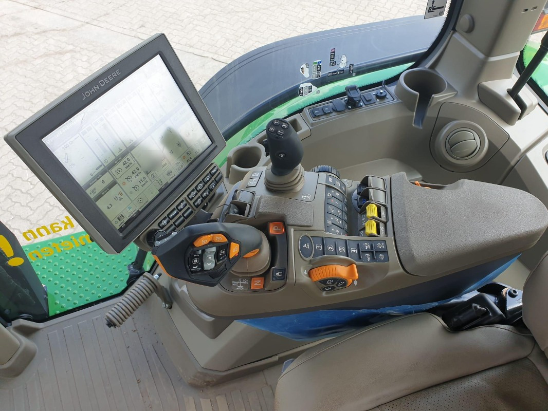 John Deere 8R 340 **MIETRÜCKLÄUFER** - 장궤형 트랙터 : 사진 3 John Deere 8R 340 **MIETRÜCKLÄUFER** - 장궤형 트랙터 : 사진 3