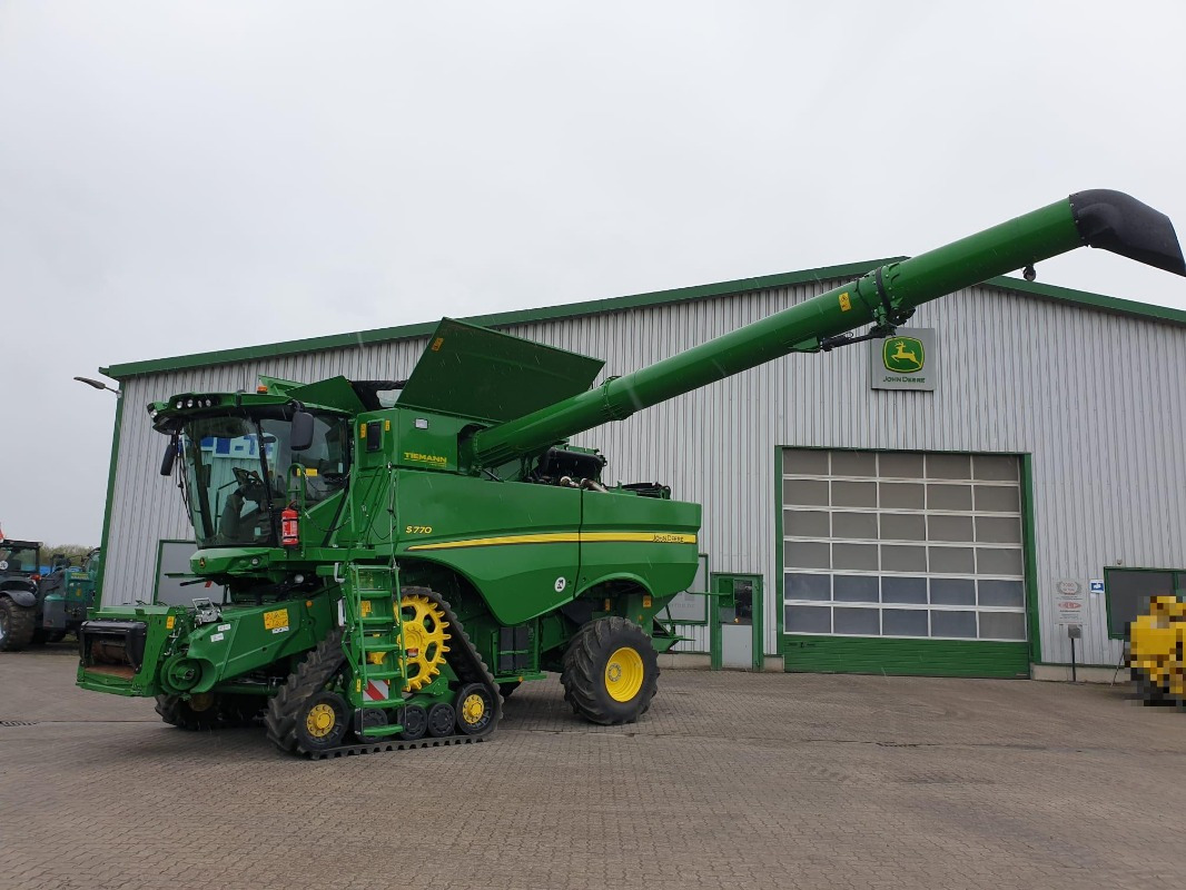 John Deere S770 - 목초수확기 : 사진 1 John Deere S770 - 목초수확기 : 사진 1