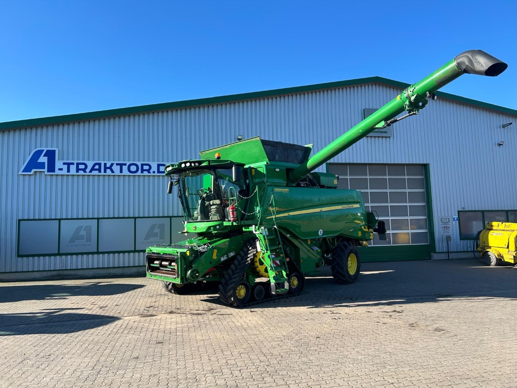 John Deere T660 - 목초수확기 : 사진 1 John Deere T660 - 목초수확기 : 사진 1