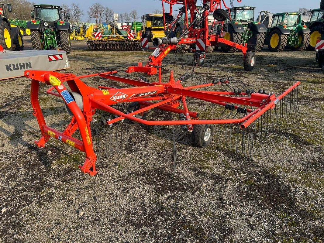 Kuhn GA 300 GM - 반전기/ 레이크 : 사진 1 Kuhn GA 300 GM - 반전기/ 레이크 : 사진 1