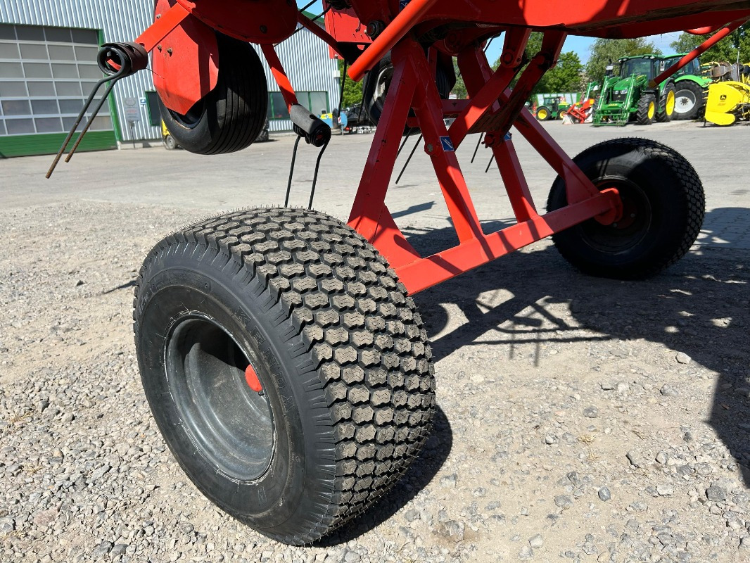 Kuhn GF 10802 T-G II - 반전기/ 레이크 : 사진 2 Kuhn GF 10802 T-G II - 반전기/ 레이크 : 사진 2