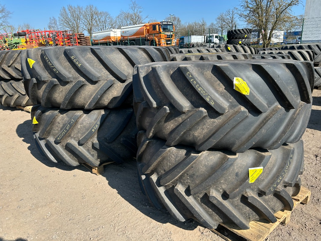 Michelin 710/70R42 und 600/70R30 Kompletträder - 타이어 농업용 기계 용 : 사진 1 Michelin 710/70R42 und 600/70R30 Kompletträder - 타이어 농업용 기계 용 : 사진 1