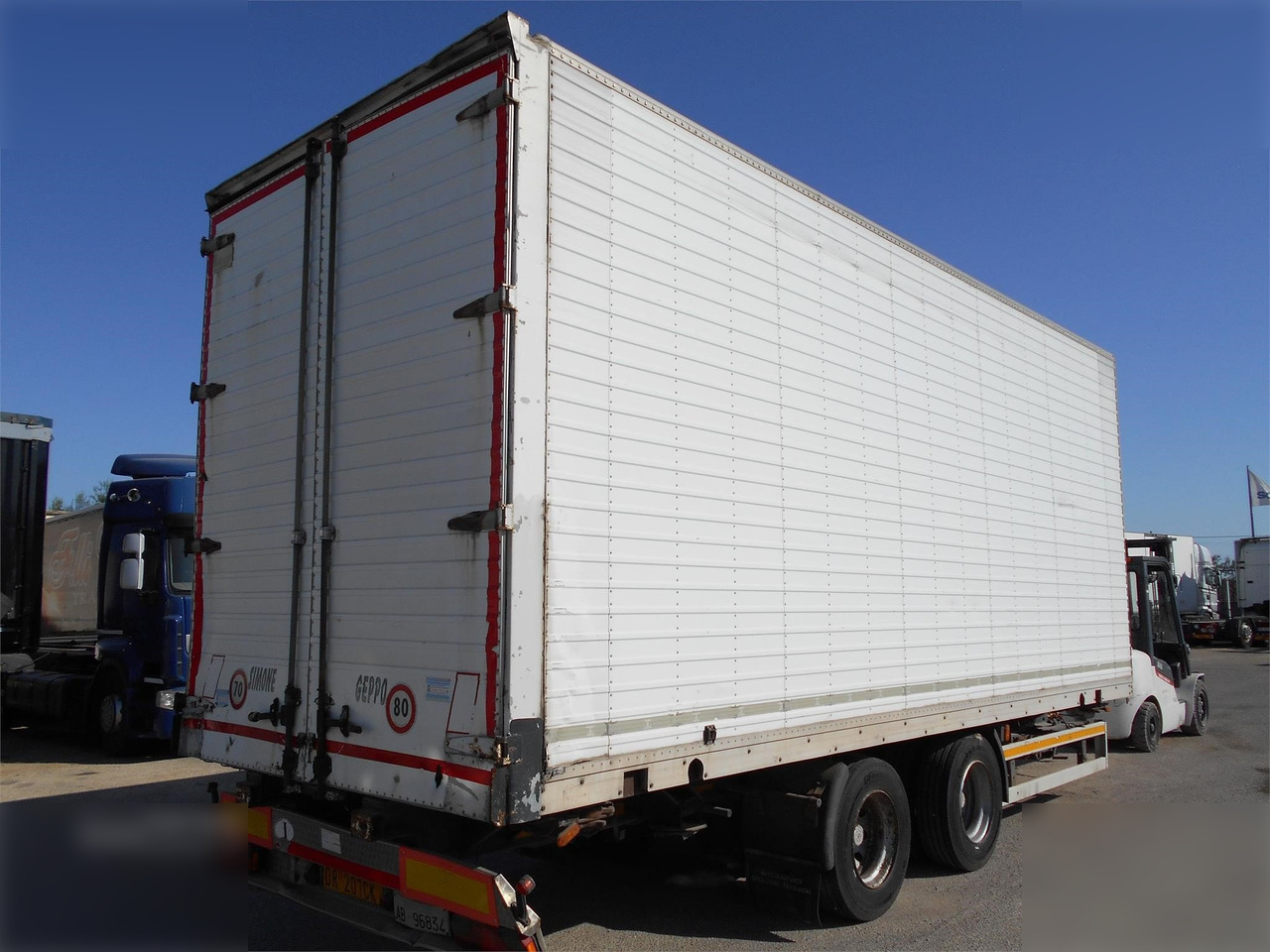 DAYTONA - 밀폐형 박스 트레일러 : 사진 2 DAYTONA - 밀폐형 박스 트레일러 : 사진 2