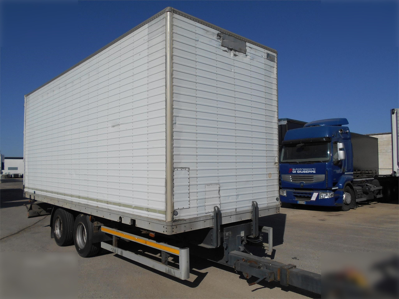 DAYTONA - 밀폐형 박스 트레일러 : 사진 1 DAYTONA - 밀폐형 박스 트레일러 : 사진 1