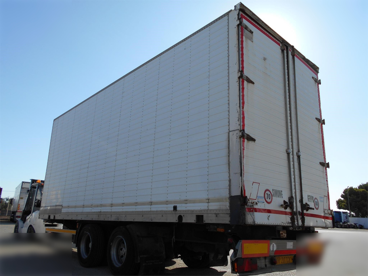 DAYTONA - 밀폐형 박스 트레일러 : 사진 3 DAYTONA - 밀폐형 박스 트레일러 : 사진 3