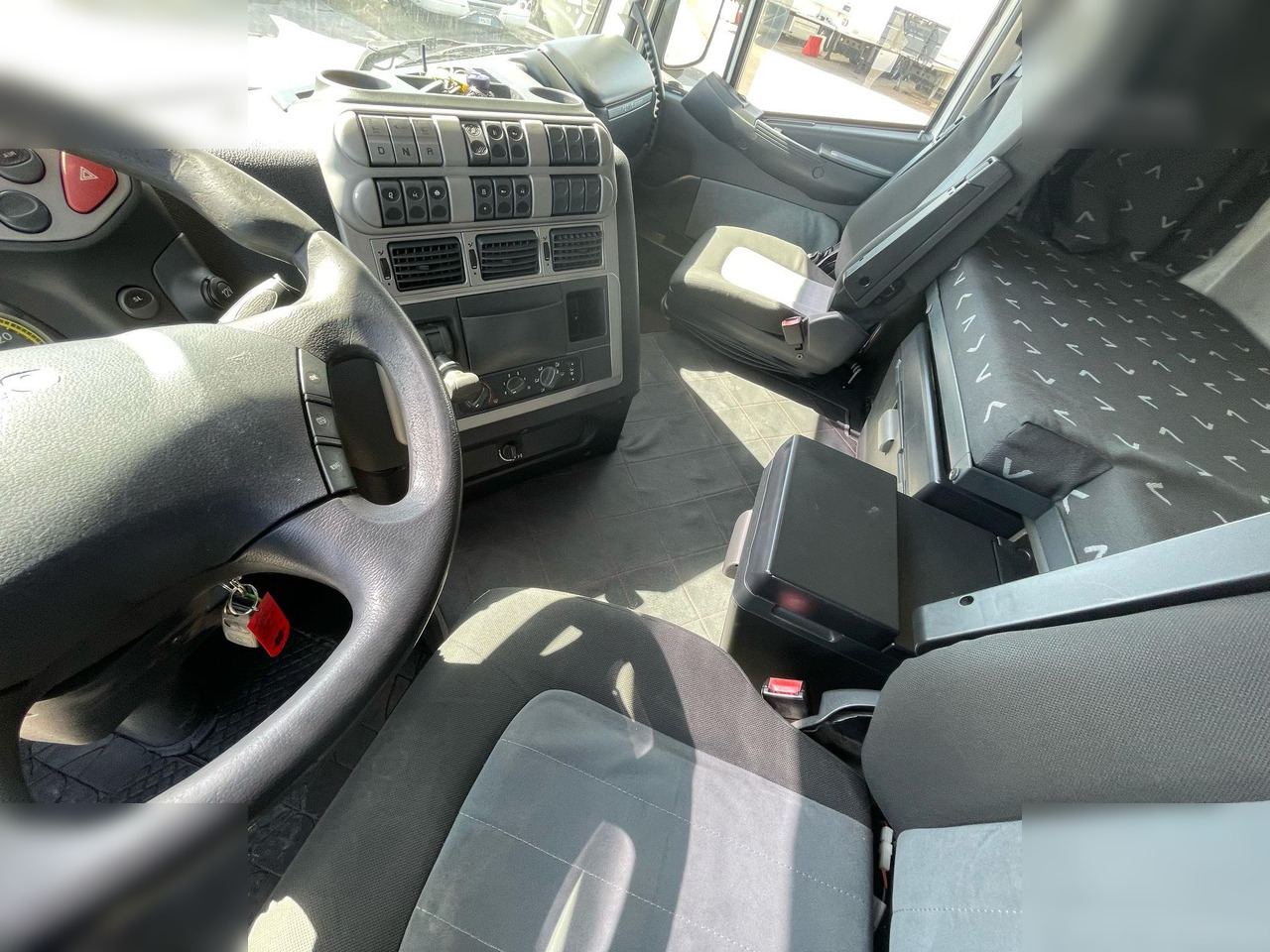 IVECO ECOSTRALIS 500 - 트랙터 유닛 : 사진 5 IVECO ECOSTRALIS 500 - 트랙터 유닛 : 사진 5