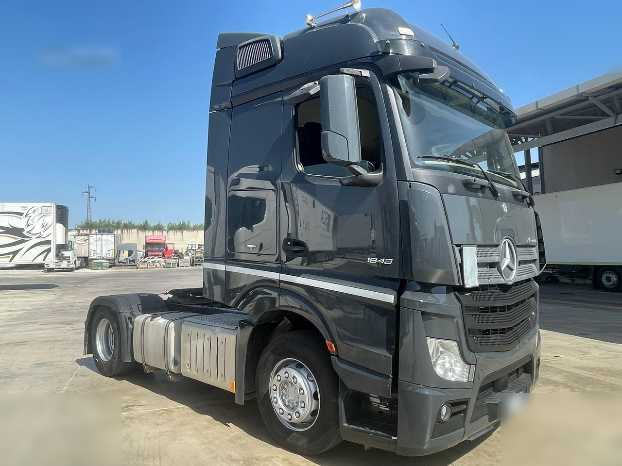 MERCEDES-BENZ ACTROS 1848 - 트랙터 유닛 : 사진 2 MERCEDES-BENZ ACTROS 1848 - 트랙터 유닛 : 사진 2