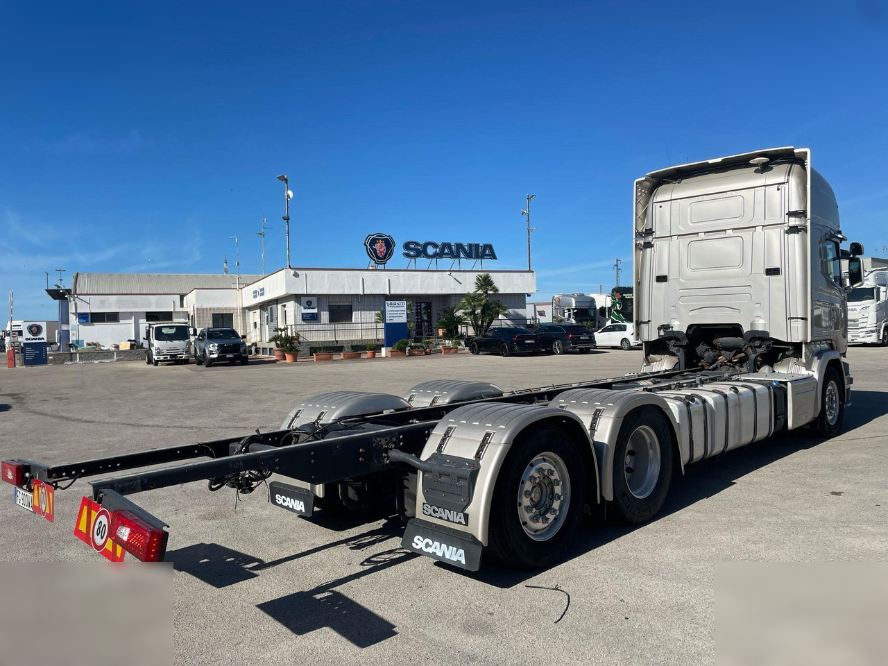 SCANIA R580 - 캡 새시 트럭 : 사진 4 SCANIA R580 - 캡 새시 트럭 : 사진 4