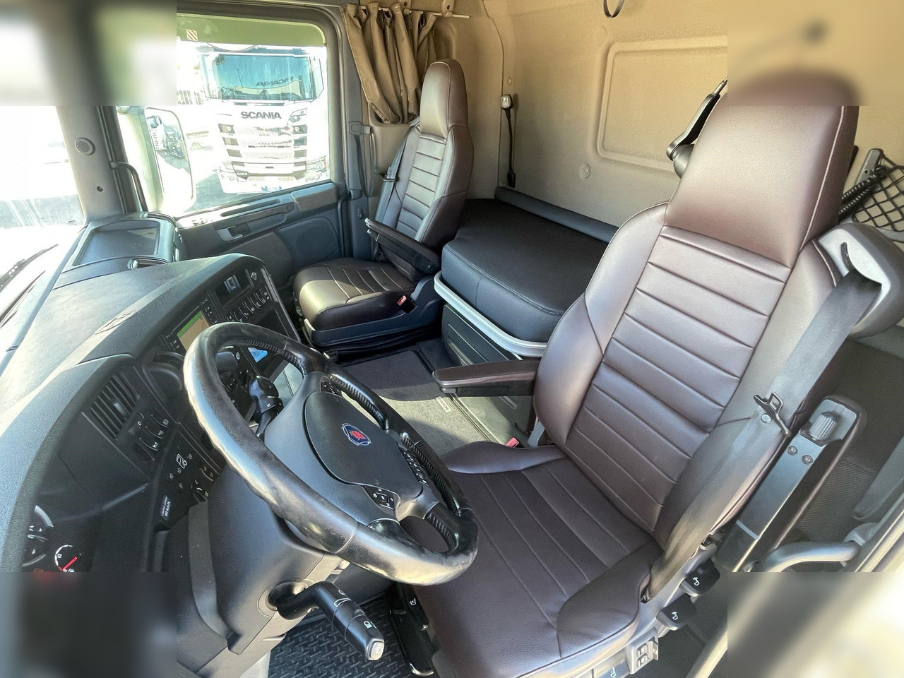 SCANIA R580 - 캡 새시 트럭 : 사진 5 SCANIA R580 - 캡 새시 트럭 : 사진 5