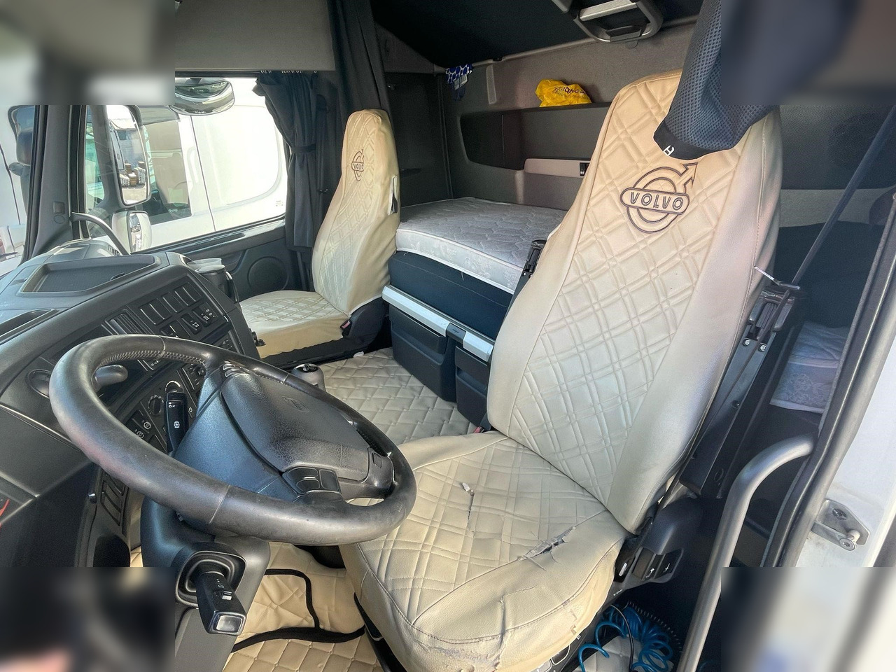 VOLVO FH12 - 트랙터 유닛 : 사진 5 VOLVO FH12 - 트랙터 유닛 : 사진 5
