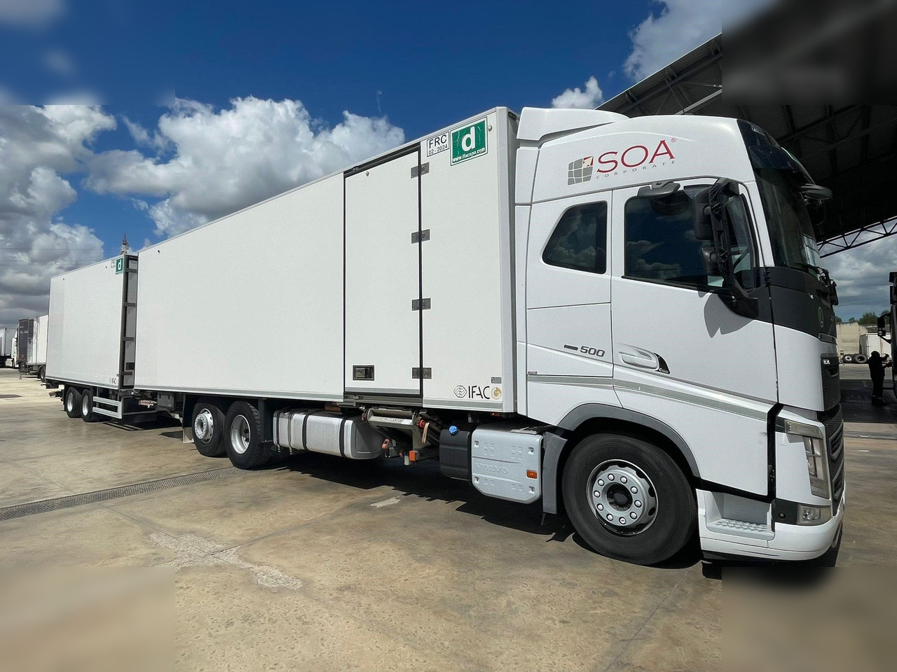 VOLVO FH500 - 냉동탑차 : 사진 1 VOLVO FH500 - 냉동탑차 : 사진 1