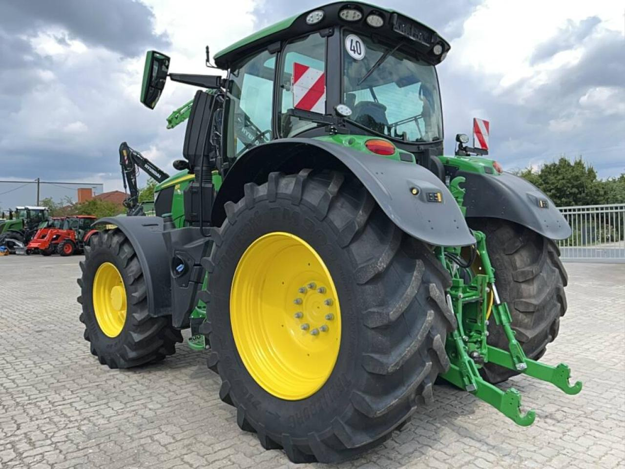 John Deere 6R230 - 장궤형 트랙터 : 사진 4 John Deere 6R230 - 장궤형 트랙터 : 사진 4