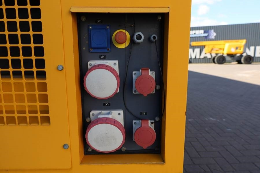 Atlas Copco QAS 150 Diesel, 150KVA * NON - WORKING * - 발전기 세트 : 사진 3 Atlas Copco QAS 150 Diesel, 150KVA * NON - WORKING * - 발전기 세트 : 사진 3