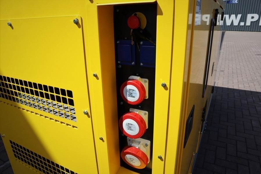 Atlas Copco QES 105 JD ST3 Valid inspection, *Guarantee! Diese - 발전기 세트 : 사진 3 Atlas Copco QES 105 JD ST3 Valid inspection, *Guarantee! Diese - 발전기 세트 : 사진 3