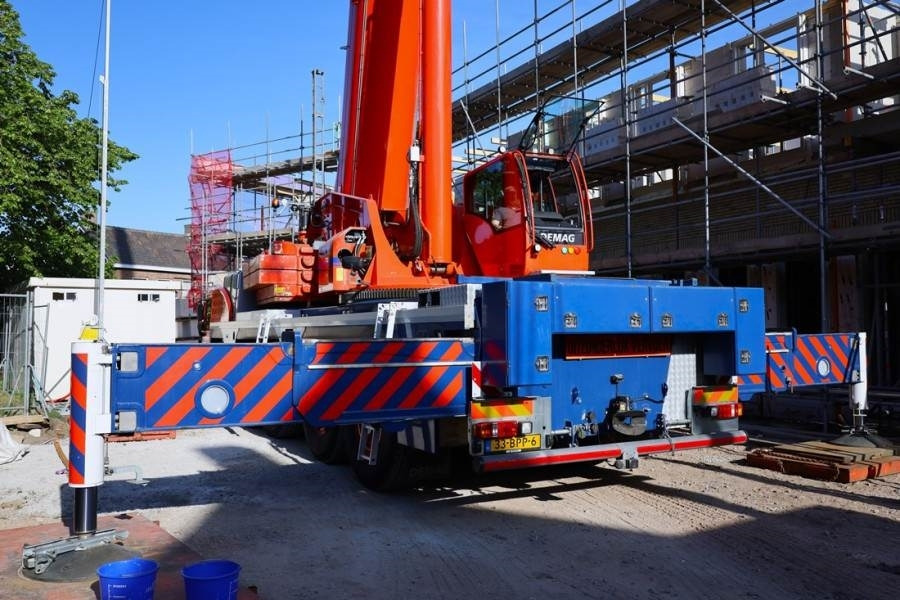 Demag AC220-5 Dutch Registration, 10x6x10, 220t Ca - 전천후 지형 크레인 : 사진 2 Demag AC220-5 Dutch Registration, 10x6x10, 220t Ca - 전천후 지형 크레인 : 사진 2