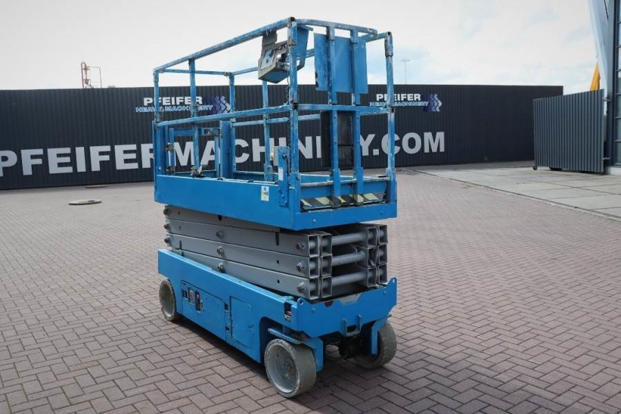 Genie GS2632 Electric, 10m Working Height, Non Marking T - 시저 리프트 : 사진 2 Genie GS2632 Electric, 10m Working Height, Non Marking T - 시저 리프트 : 사진 2