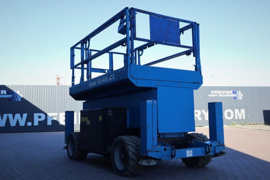 시저 리프트 Genie GS4069DC Electric, 14m Working Height, 363kg Capac : 사진 9 시저 리프트 Genie GS4069DC Electric, 14m Working Height, 363kg Capac : 사진 9