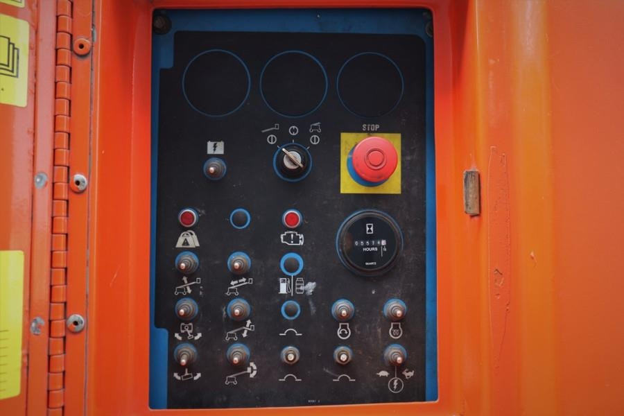 Genie S45 Valid inspection, Diesel, 4x4 Drive, 15.72 m W - 텔레스코픽 붐 : 사진 4 Genie S45 Valid inspection, Diesel, 4x4 Drive, 15.72 m W - 텔레스코픽 붐 : 사진 4