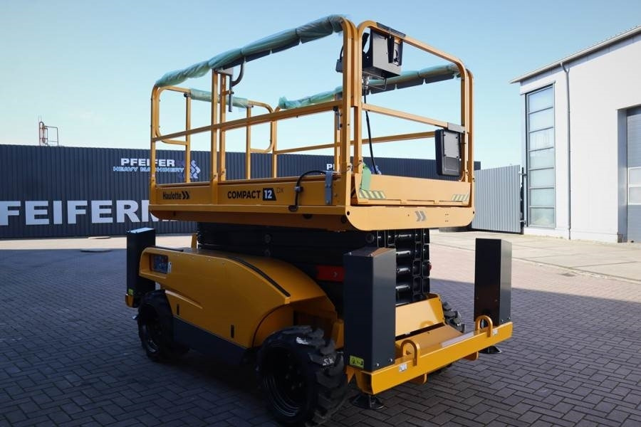 Haulotte Compact 12DX Valid Inspection, *Guarantee! Diesel, - 시저 리프트 : 사진 2 Haulotte Compact 12DX Valid Inspection, *Guarantee! Diesel, - 시저 리프트 : 사진 2