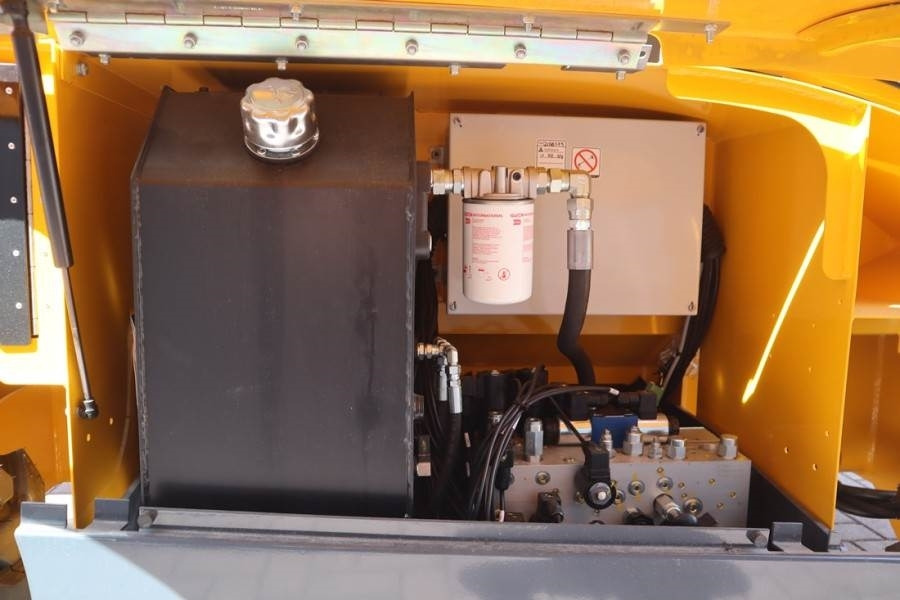 Haulotte Compact 12DX Valid Inspection, *Guarantee! Diesel, - 시저 리프트 : 사진 3 Haulotte Compact 12DX Valid Inspection, *Guarantee! Diesel, - 시저 리프트 : 사진 3