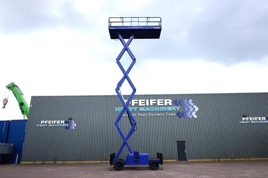 Haulotte H15SXL Diesel, 4x4 Drive, 15m Working Height, 500k - 시저 리프트 : 사진 3 Haulotte H15SXL Diesel, 4x4 Drive, 15m Working Height, 500k - 시저 리프트 : 사진 3