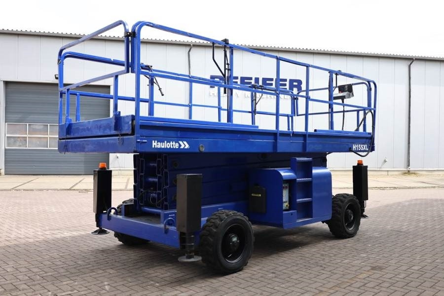 Haulotte H15SXL Diesel, 4x4 Drive, 15m Working Height, 500k - 시저 리프트 : 사진 2 Haulotte H15SXL Diesel, 4x4 Drive, 15m Working Height, 500k - 시저 리프트 : 사진 2