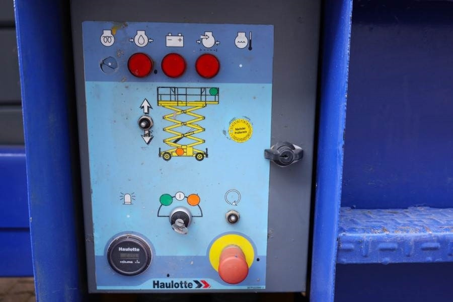 Haulotte H15SXL Diesel, 4x4 Drive, 15m Working Height, 500k - 시저 리프트 : 사진 3 Haulotte H15SXL Diesel, 4x4 Drive, 15m Working Height, 500k - 시저 리프트 : 사진 3