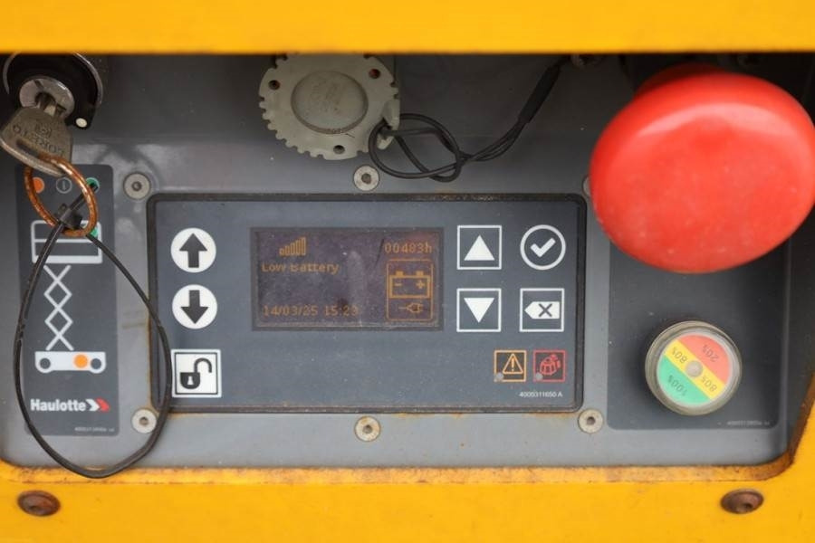 Haulotte Optimum 8AC Electric, 7.77m Working Height, 230kg - 시저 리프트 : 사진 4 Haulotte Optimum 8AC Electric, 7.77m Working Height, 230kg - 시저 리프트 : 사진 4