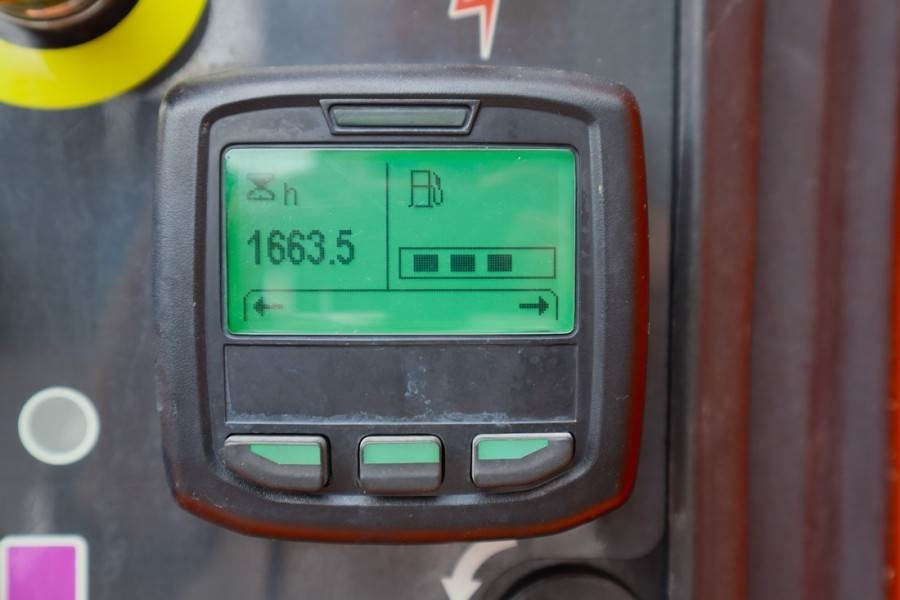 JLG 1350SJP Valid Inspection, Diesel, 4x4 Drive And 4- - 텔레스코픽 붐 : 사진 4 JLG 1350SJP Valid Inspection, Diesel, 4x4 Drive And 4- - 텔레스코픽 붐 : 사진 4