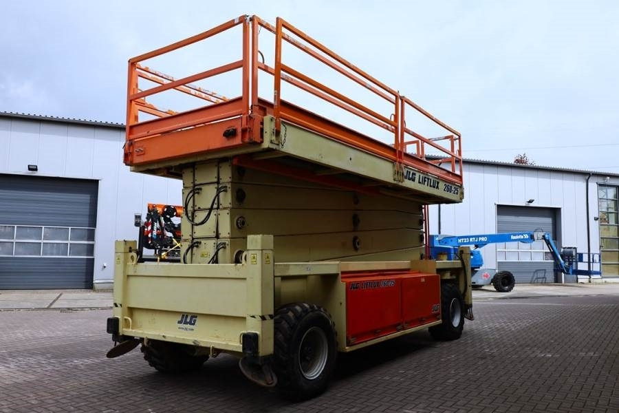 JLG 260-25 Diesel, 4x4 Drive, 9.80m Hydraulic Deck Ext - 시저 리프트 : 사진 2 JLG 260-25 Diesel, 4x4 Drive, 9.80m Hydraulic Deck Ext - 시저 리프트 : 사진 2