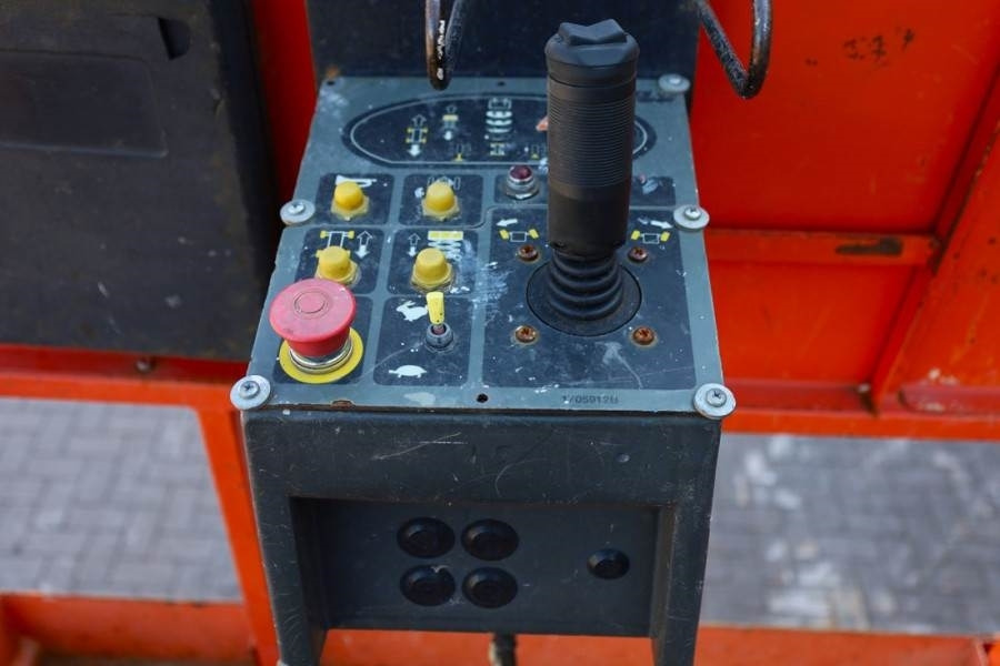 JLG 3369LE Electric, 12m Working Height, 450kg Capacit - 시저 리프트 : 사진 4 JLG 3369LE Electric, 12m Working Height, 450kg Capacit - 시저 리프트 : 사진 4