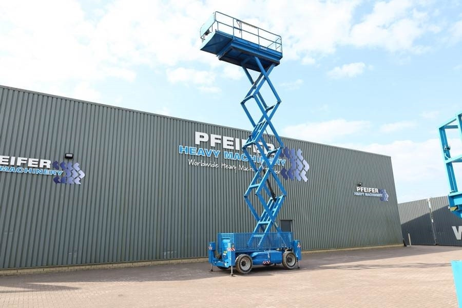 JLG 3369LE Electric, 12m Working Height, 450kg Capacit - 시저 리프트 : 사진 3 JLG 3369LE Electric, 12m Working Height, 450kg Capacit - 시저 리프트 : 사진 3