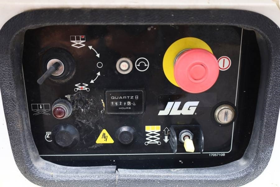 JLG 4069LE Electric, 14.2m Working Height, 360kg Capac - 시저 리프트 : 사진 4 JLG 4069LE Electric, 14.2m Working Height, 360kg Capac - 시저 리프트 : 사진 4