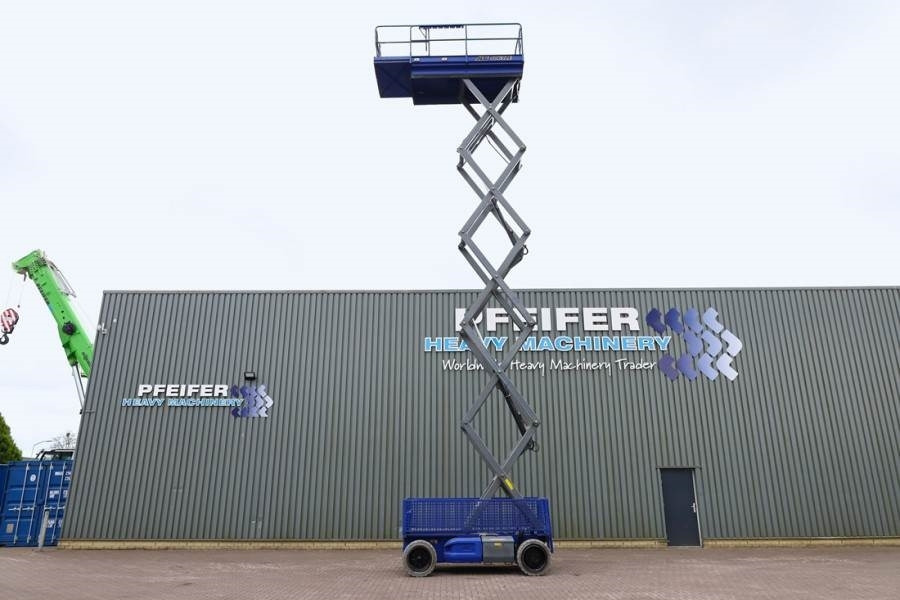JLG 4069LE Electric, 14.2m Working Height, 360kg Capac - 시저 리프트 : 사진 3 JLG 4069LE Electric, 14.2m Working Height, 360kg Capac - 시저 리프트 : 사진 3