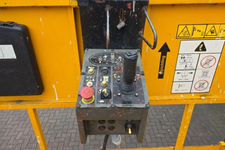 JLG 4069LE Electric, 14.2m Working Height, 360kg Capac - 시저 리프트 : 사진 4 JLG 4069LE Electric, 14.2m Working Height, 360kg Capac - 시저 리프트 : 사진 4