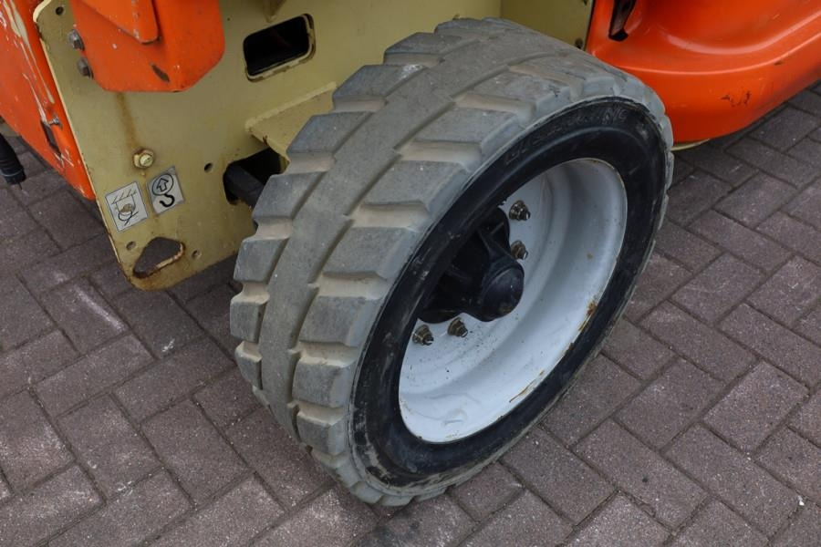 시저 리프트 JLG M4069 Hybrid, 14.2m Working Height, 360kg Capacity : 사진 15