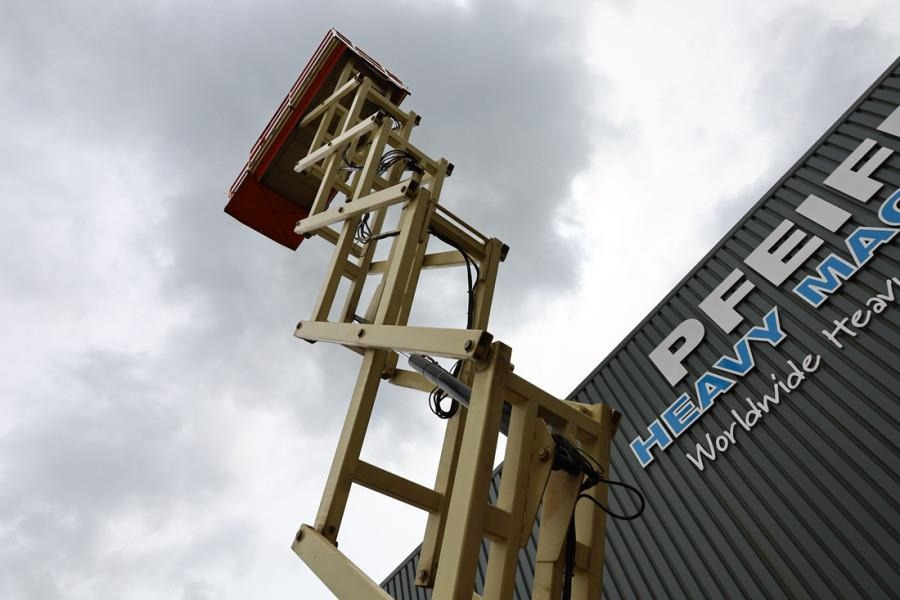 시저 리프트 JLG M4069 Hybrid, 14.2m Working Height, 360kg Capacity : 사진 9