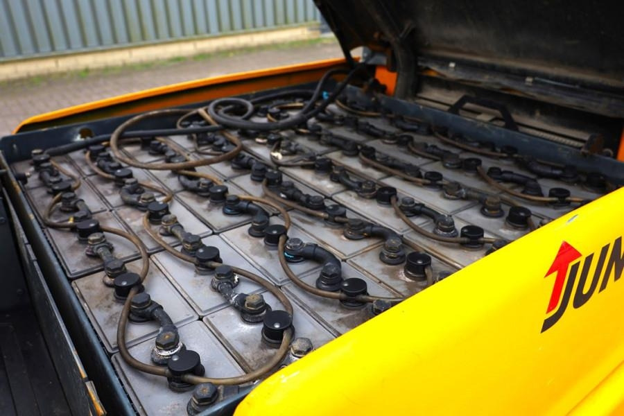 Jungheinrich EFG550 Electric, 5000kg Capacity, Lifting Height 3 - 디젤 지게차 : 사진 5 Jungheinrich EFG550 Electric, 5000kg Capacity, Lifting Height 3 - 디젤 지게차 : 사진 5