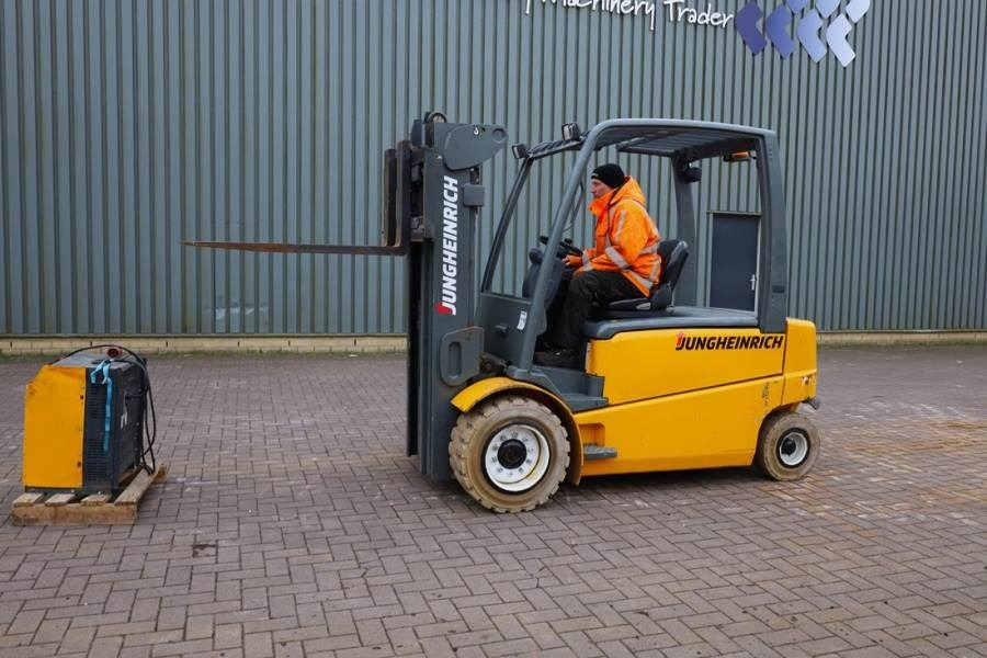 Jungheinrich EFG550 Electric, 5000kg Capacity, Lifting Height 3 - 디젤 지게차 : 사진 2 Jungheinrich EFG550 Electric, 5000kg Capacity, Lifting Height 3 - 디젤 지게차 : 사진 2