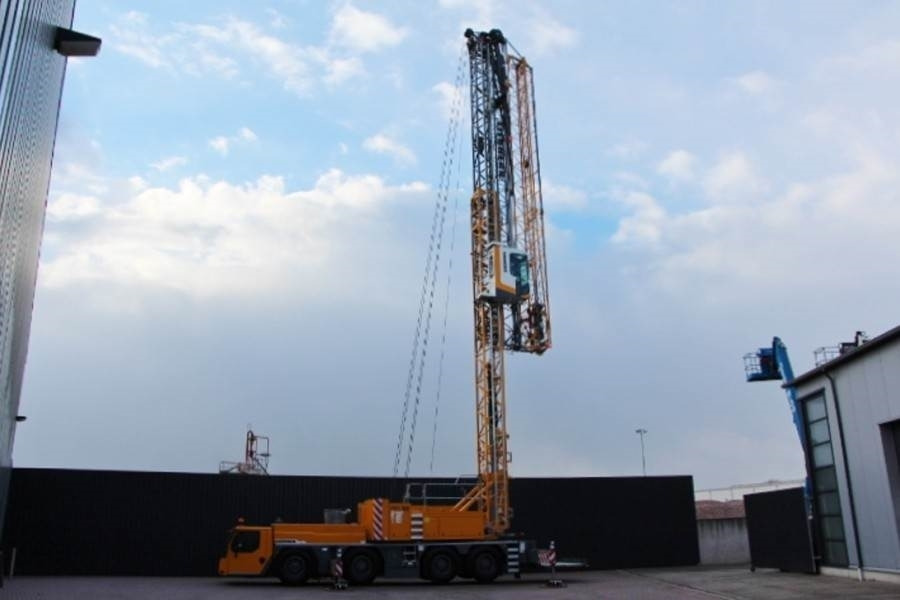 Liebherr MK88 Plus Valid Inspection, 45 m Flight, 8t Cap, P - 타워 크레인 : 사진 2 Liebherr MK88 Plus Valid Inspection, 45 m Flight, 8t Cap, P - 타워 크레인 : 사진 2