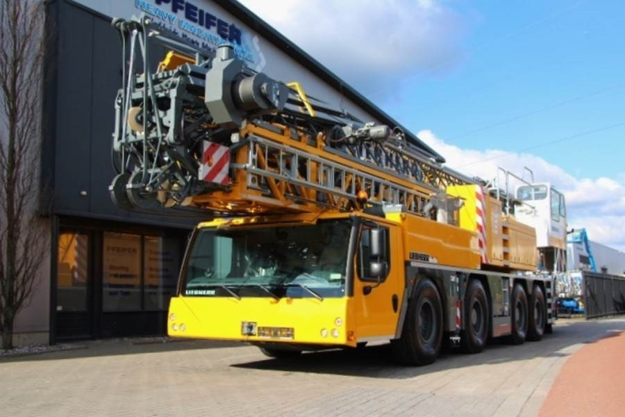 Liebherr MK88 Plus Valid Inspection, 45 m Flight, 8t Cap, P - 타워 크레인 : 사진 1 Liebherr MK88 Plus Valid Inspection, 45 m Flight, 8t Cap, P - 타워 크레인 : 사진 1
